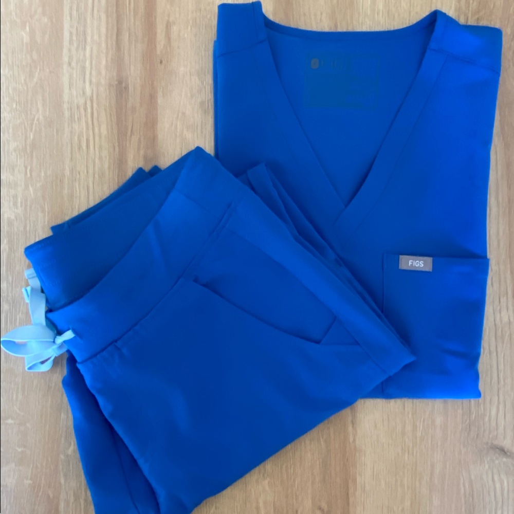 Figs Scrubs Set- royal blue
